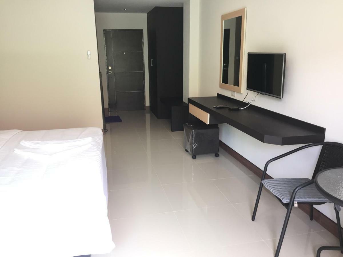 B Space Residence Nong Prue Exterior photo